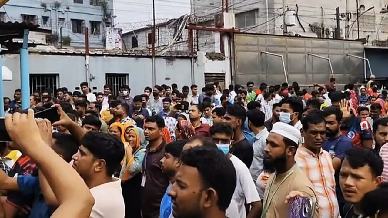 ইসলাম গার্মেন্টস অনির্দিষ্টকালের জন্য বন্ধ ঘোষণা